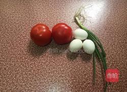 番茄炒鸡蛋的做法图解1