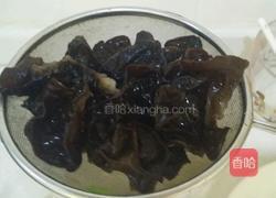 凉拌木耳的做法图解3