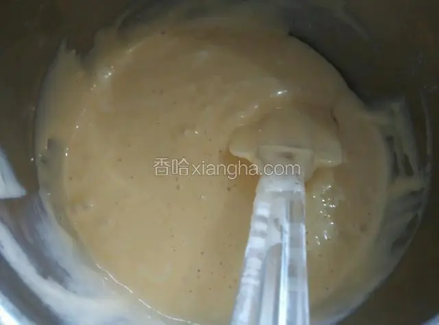 翻拌至面粉无颗粒