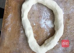 自制韭菜鸡蛋水煎包的做法图解3