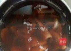 猪肝菠菜汤的做法图解1