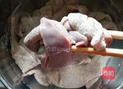 猪肝菠菜汤的做法图解2