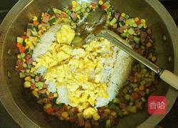 什锦火腿炒饭的做法图解12