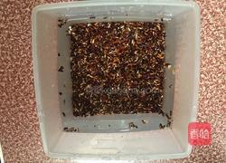 黑米红枣粥的做法图解2