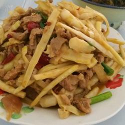 竹笋炒肉的做法[图]