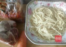 乌冬面炒泡菜丝的做法图解1