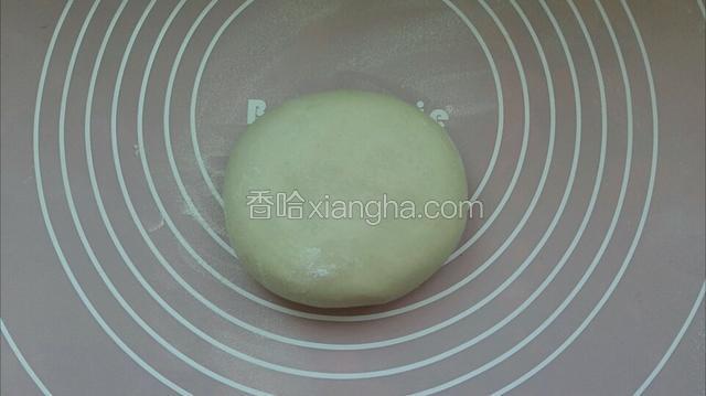 饧制好放面扳上不用在揉了