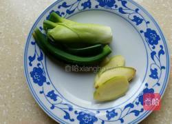 鸡爪花生红枣汤的做法图解5