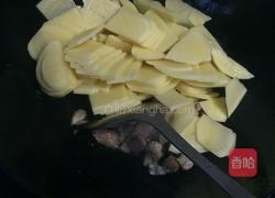 土豆烧肉的做法图解4