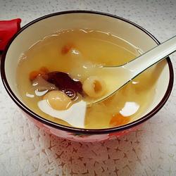 银耳荔枝大枣莲子羹的做法[图]