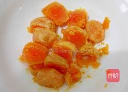 翡翠莲蓉蛋黄酥的做法图解9