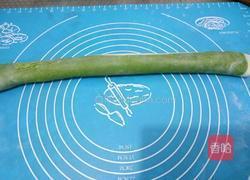 翡翠莲蓉蛋黄酥的做法图解18