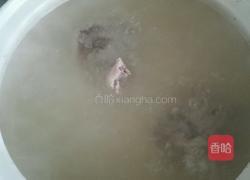 萝卜脊骨汤的做法图解5