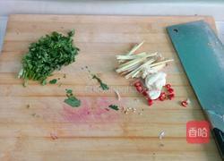 啤酒炖胖头鱼头的做法图解2