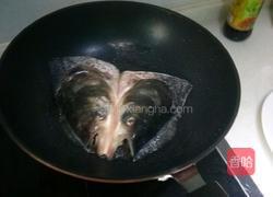 啤酒炖胖头鱼头的做法图解3