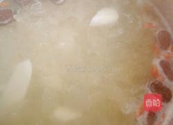 银耳山药红枣枸杞羹的做法图解6