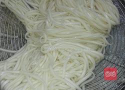 芝麻酱葱油拌面的做法图解4