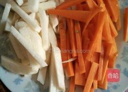 清炒山药胡萝卜的做法图解1