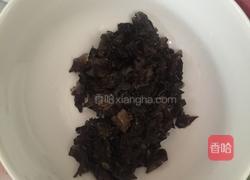 木耳鸡蛋蒸肉饼的做法图解1