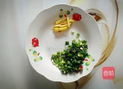 小鲫鱼汤的做法图解2