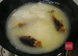 小鲫鱼汤的做法图解5