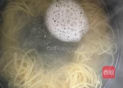 凤尾鱼意大利面的做法图解8