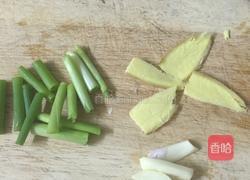 爆炒鳝鱼的做法图解1