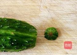 泡泡鱼黄瓜拼盘的做法图解2