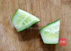 泡泡鱼黄瓜拼盘的做法图解4