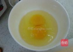 鸡蛋木耳炒黄瓜的做法图解2