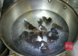 鸡蛋木耳炒黄瓜的做法图解4