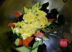 鸡蛋木耳炒黄瓜的做法图解9