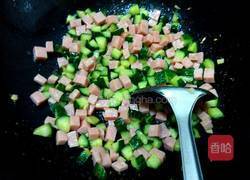 火腿肠炒青瓜的做法图解4