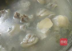 养生滋补猪脚汤的做法图解3