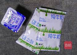 自制黄桃酸奶的做法图解1