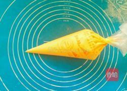 蛋黄饼干（宝宝零食）的做法图解7