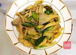鲜蘑炒黄瓜的做法图解7
