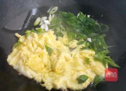 香葱炒鸡蛋的做法图解3