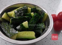甜翠黄瓜的做法图解1