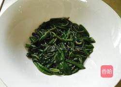 莼菜银鱼羹的做法图解3