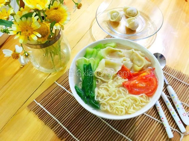 油渣肉末馄饨面
