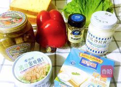 金枪鱼三明治的做法图解1