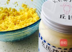 大嘴可颂——奶酪鸡蛋餐肉三明治的做法图解3