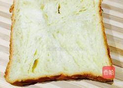 夏日的呼唤——奶香面包布丁的做法图解1