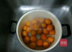 冰糖渍金桔的做法图解2