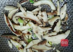 油麦菜扒香菇的做法图解4