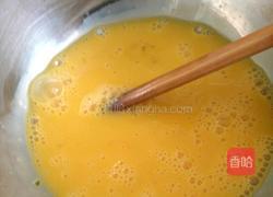 香椿炒蛋的做法图解3