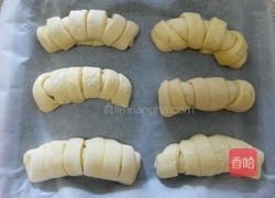 毛毛虫肉松面包的做法图解12