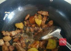 猪肉烩酸菜的做法图解4