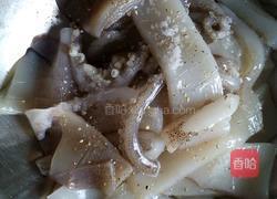 秘制炒鱿鱼卷的做法图解3